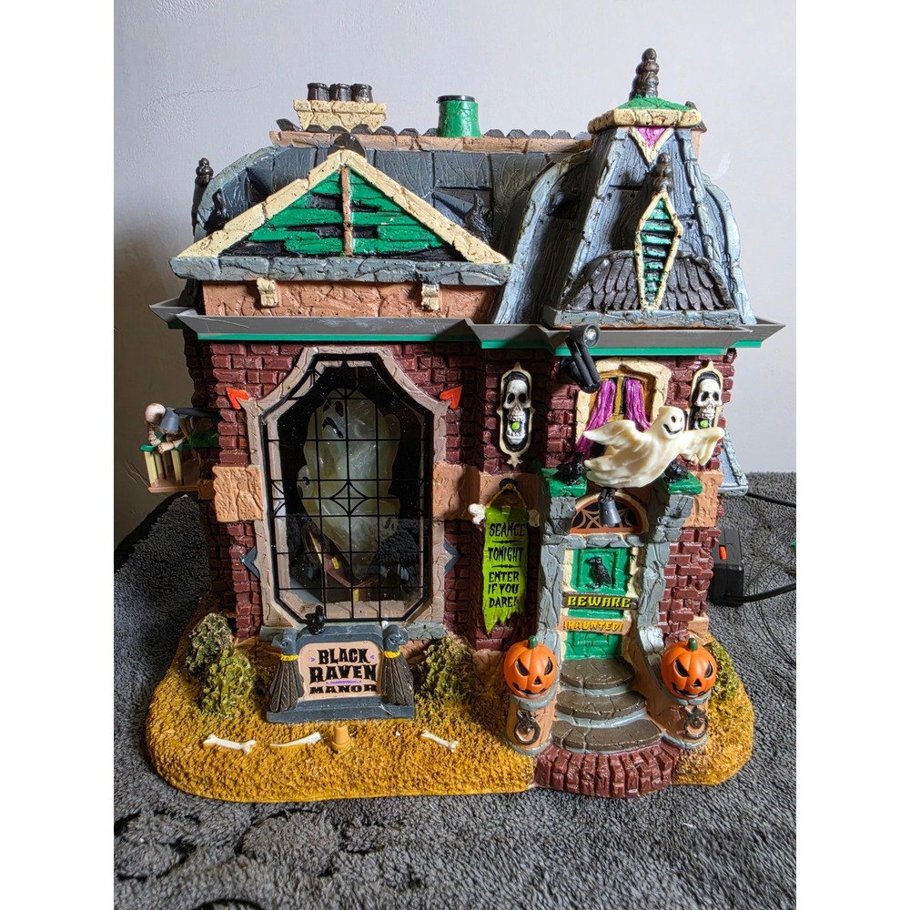 Lemax Spooky Town Black Raven Manor Haunted House Animated Sights Sounds 15726